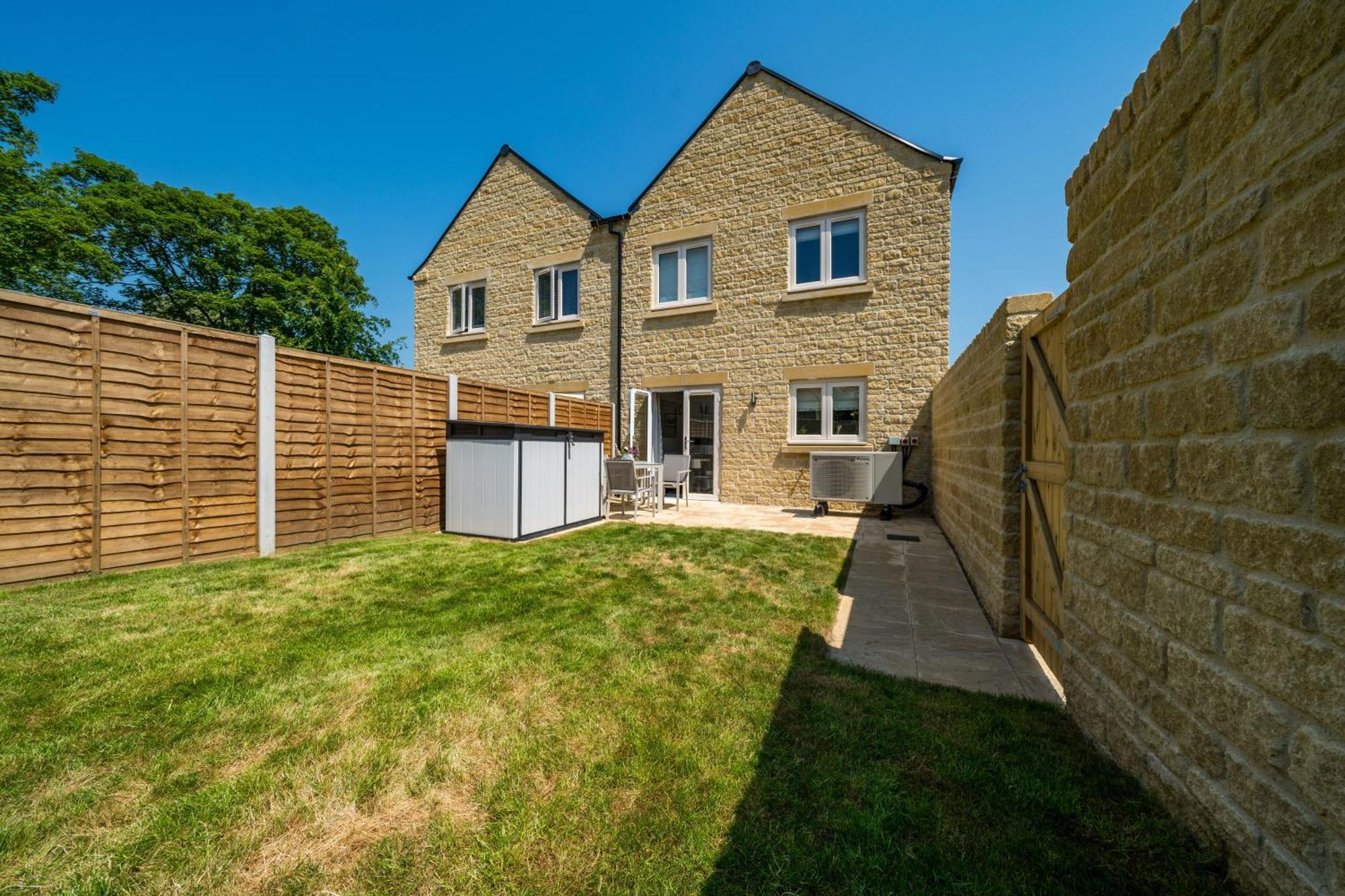 Fleming Cottage - Contemporary Cotswold Home Upper Rissington Eksteriør bilde